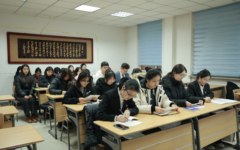 3.大会现场.jpg