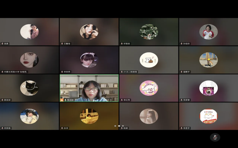 3.会议现场.png