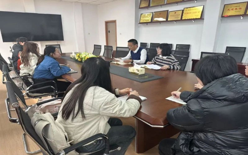 1.会议现场.jpg