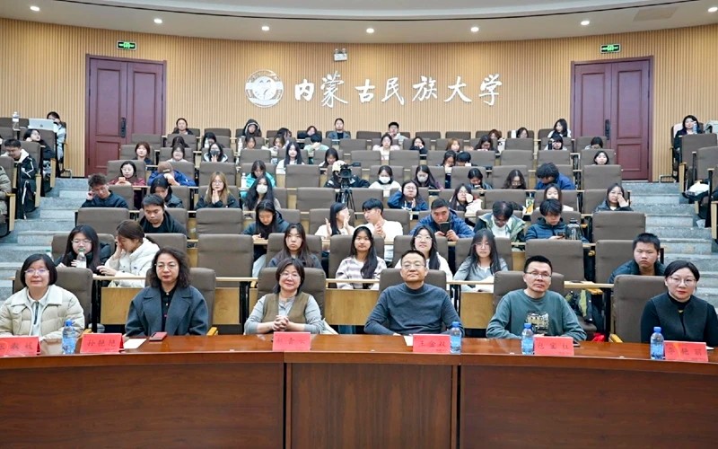 1比赛现场.jpg