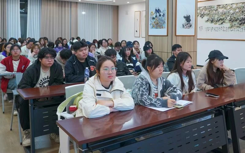 2 分享会现场.JPG