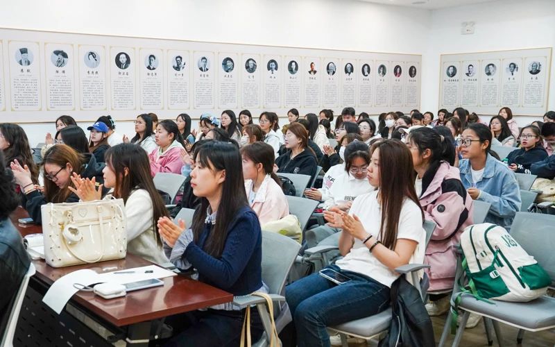 4 分享会现场.jpg