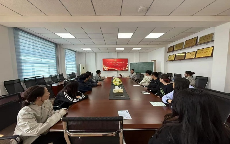 学习教育现场.jpg